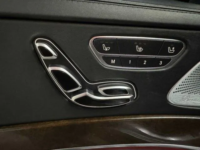 Mercedes-Benz S-Class photo 32