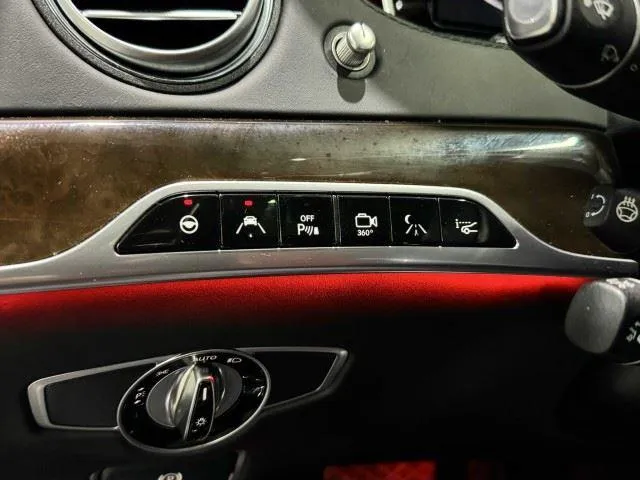 Mercedes-Benz S-Class photo 43