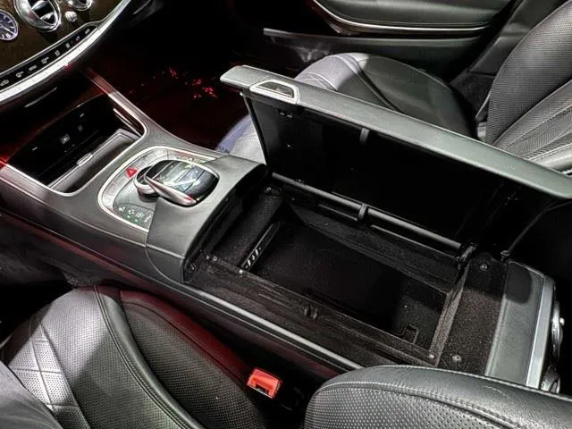 Mercedes-Benz S-Class photo 54