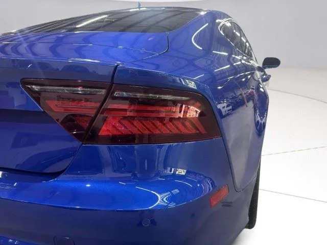 Audi S7 photo 13