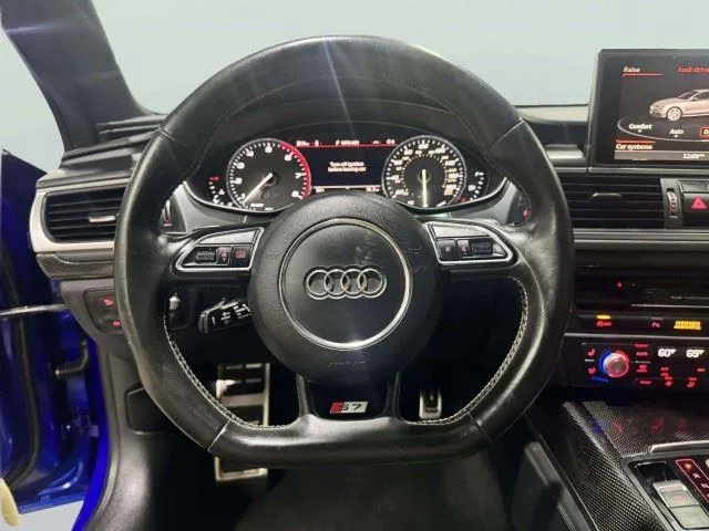 Audi S7 photo 22