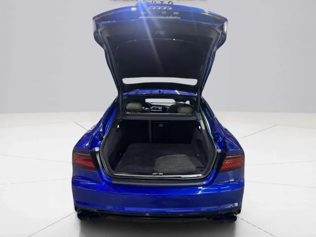 Audi S7 photo 33