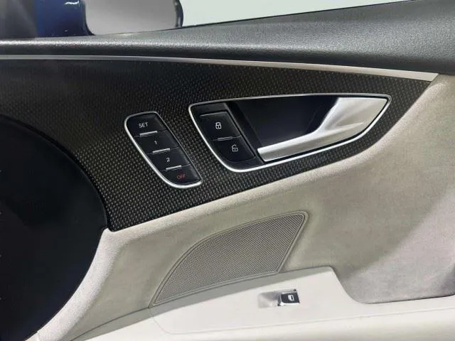 Audi S7 photo 42
