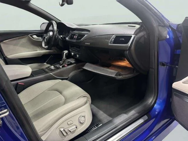 Audi S7 photo 44