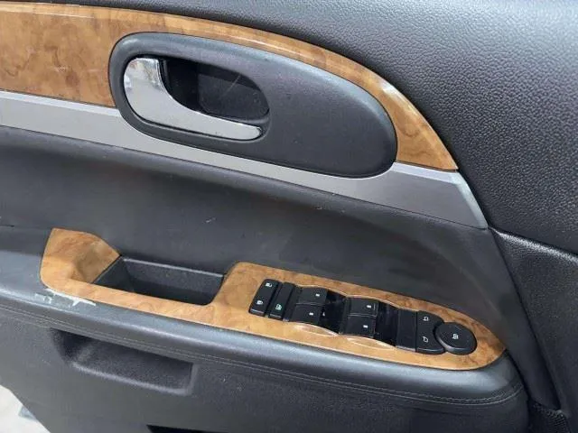 Buick Enclave photo 22