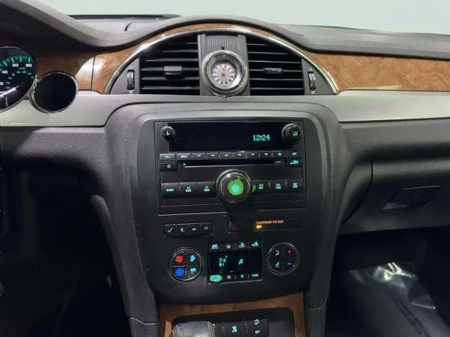 Buick Enclave photo 29