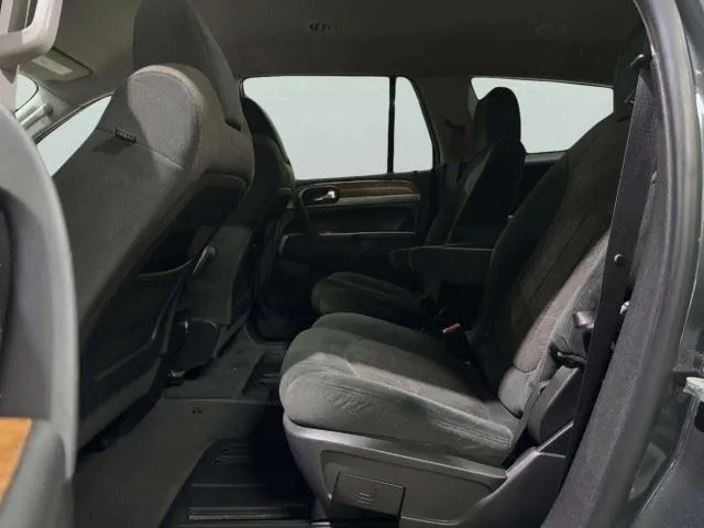 Buick Enclave photo 35
