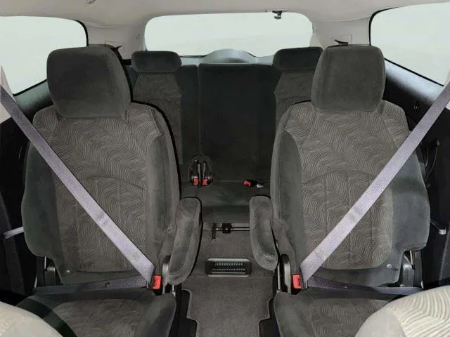 Buick Enclave photo 36