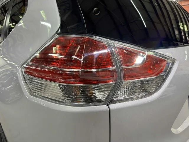 Nissan Rogue photo 15