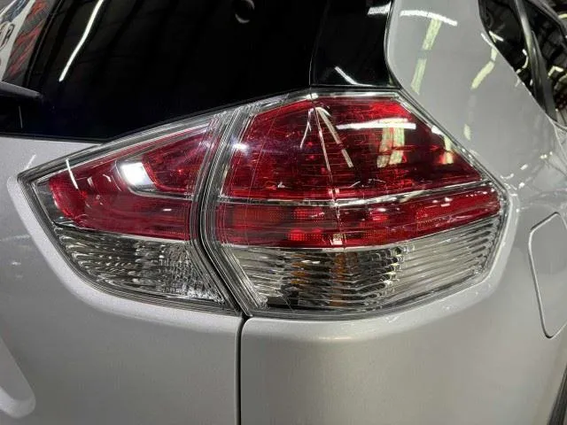 Nissan Rogue photo 19