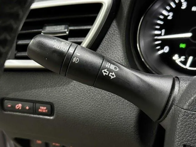 Nissan Rogue photo 35