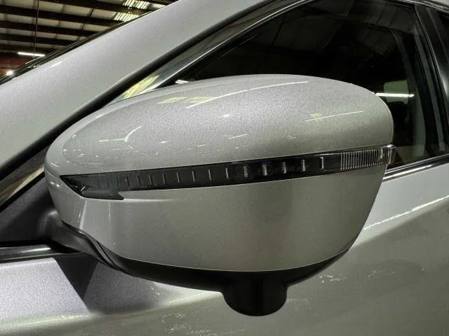 Nissan Rogue photo 13