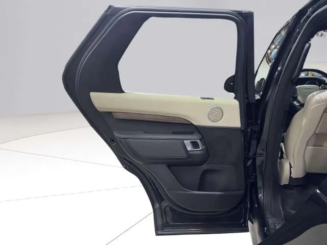 Land Rover Discovery photo 54