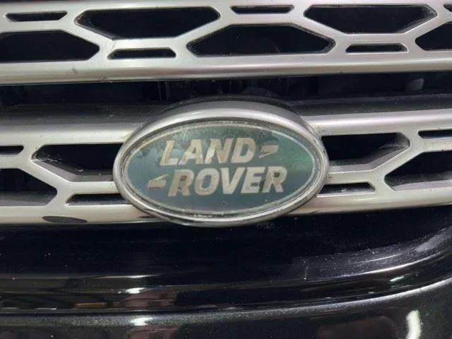 Land Rover Discovery photo 12