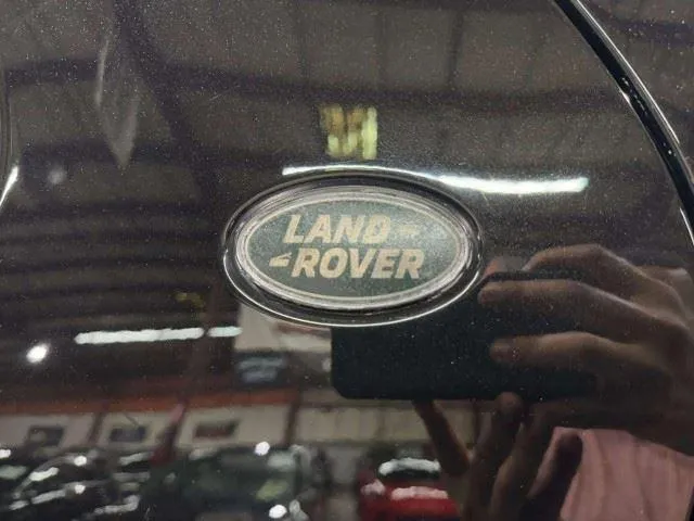 Land Rover Discovery photo 14