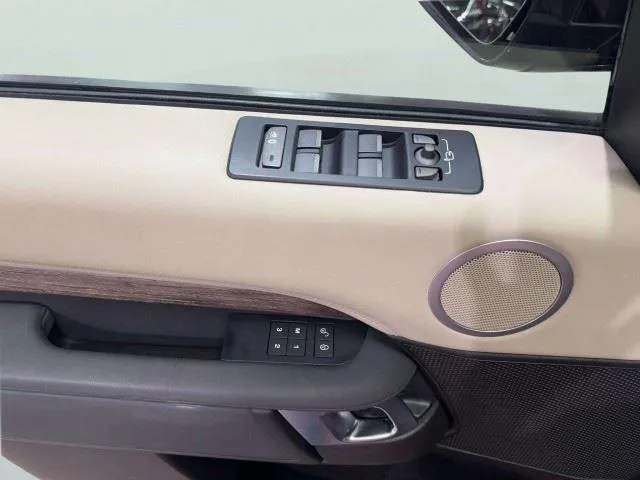 Land Rover Discovery photo 19