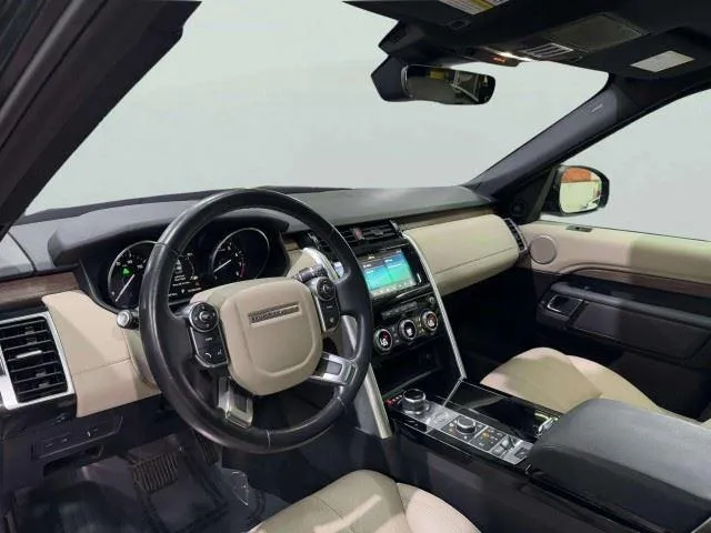 Land Rover Discovery photo 21