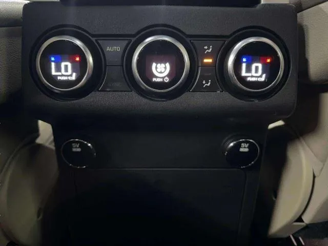 Land Rover Discovery photo 34