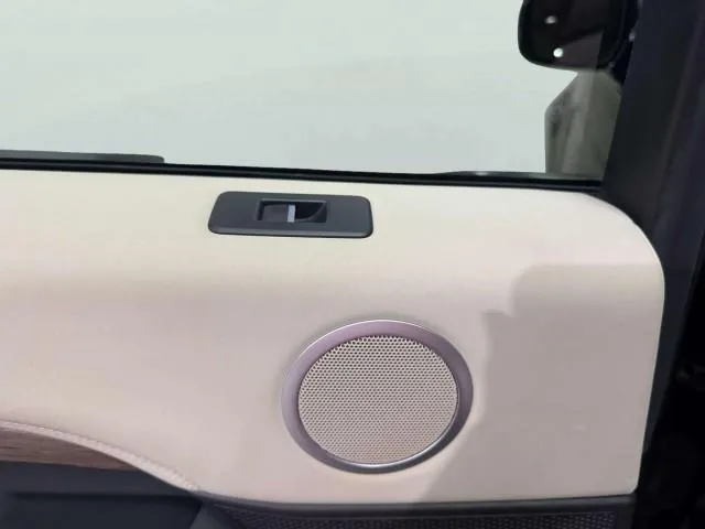 Land Rover Discovery photo 35