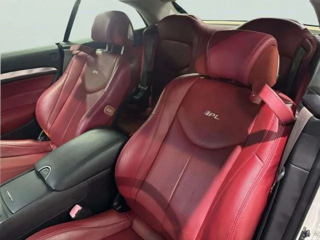 Infiniti Q60 photo 33