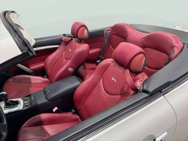 Infiniti Q60 photo 41