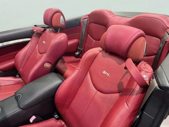 Infiniti Q60 photo 46