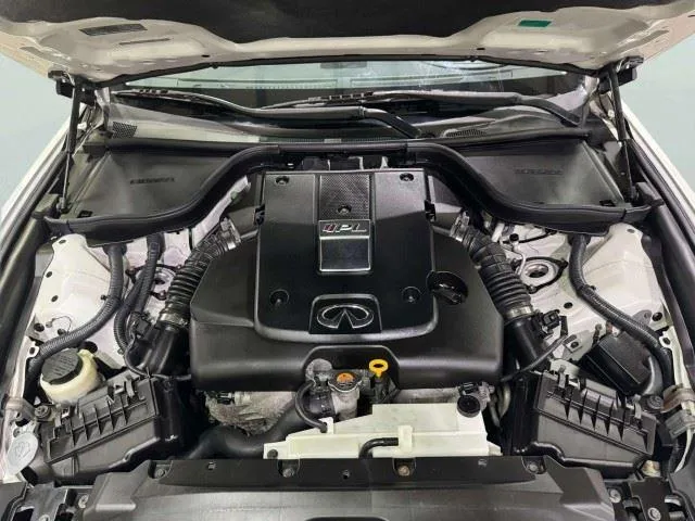 Infiniti Q60 photo 47