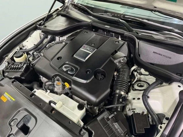 Infiniti Q60 photo 48