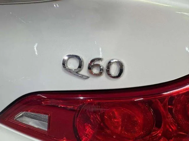 Infiniti Q60 photo 53