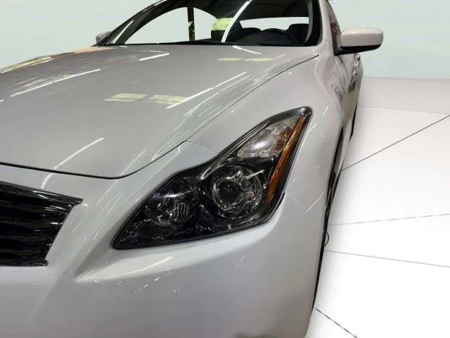 Infiniti Q60 photo 55