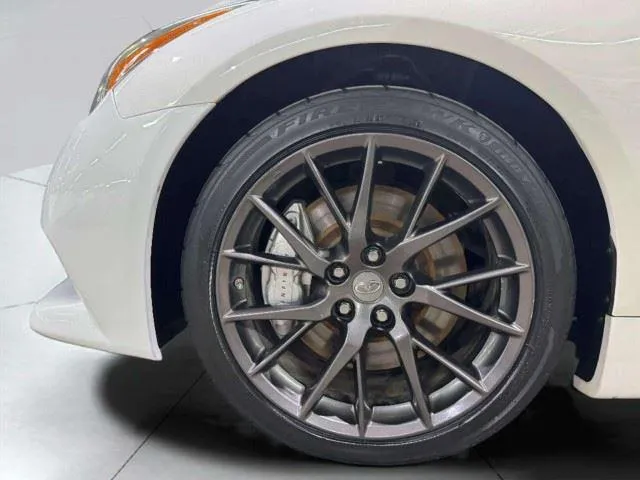 Infiniti Q60 photo 61