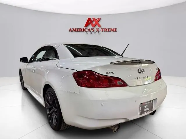 Infiniti Q60 photo 6