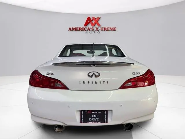 Infiniti Q60 photo 7