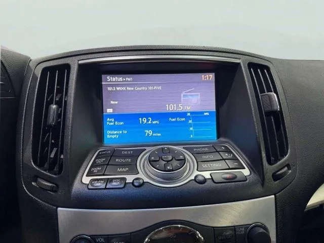 Infiniti Q60 photo 25