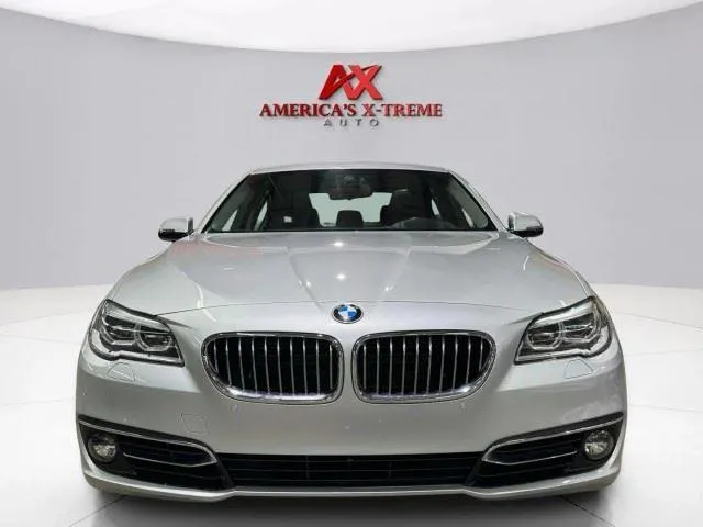 BMW 5 Series photo 9