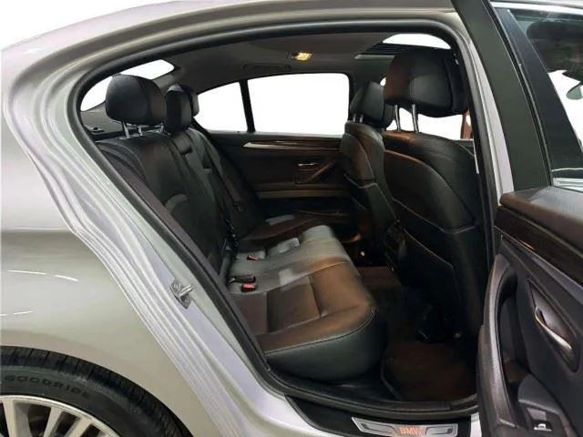 BMW 5 Series photo 36