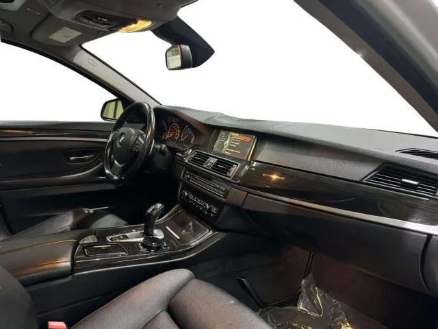BMW 5 Series photo 41