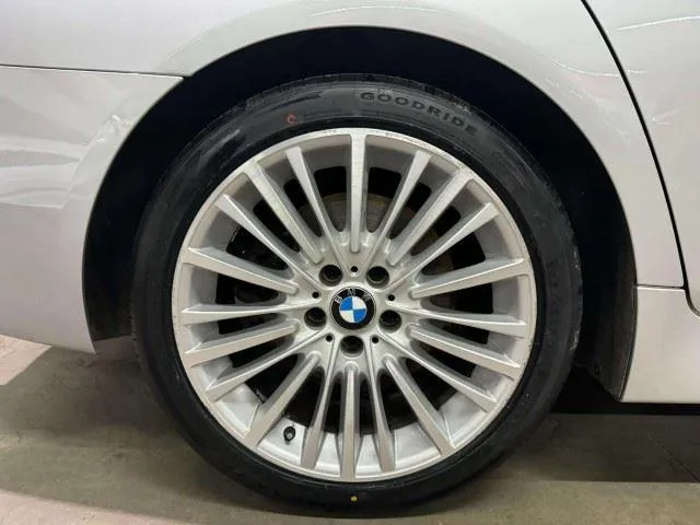 BMW 5 Series photo 44