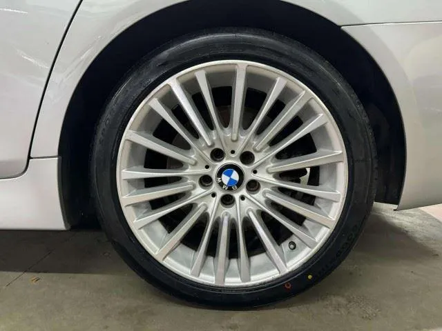 BMW 5 Series photo 46