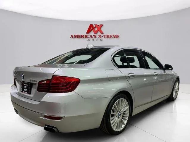 BMW 5 Series photo 6