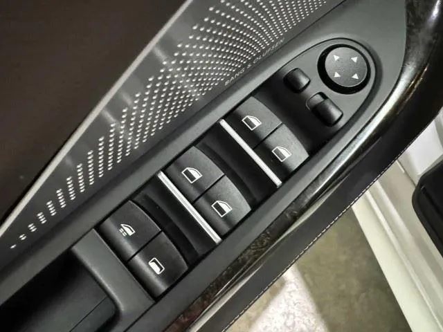 BMW 6 Series photo 38
