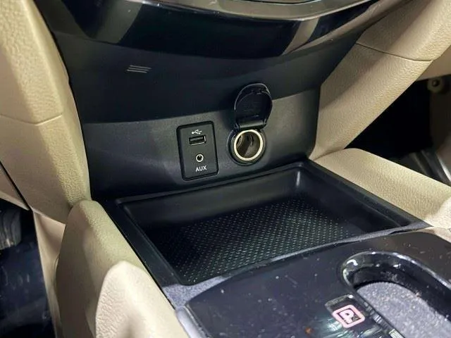 Nissan Rogue photo 52