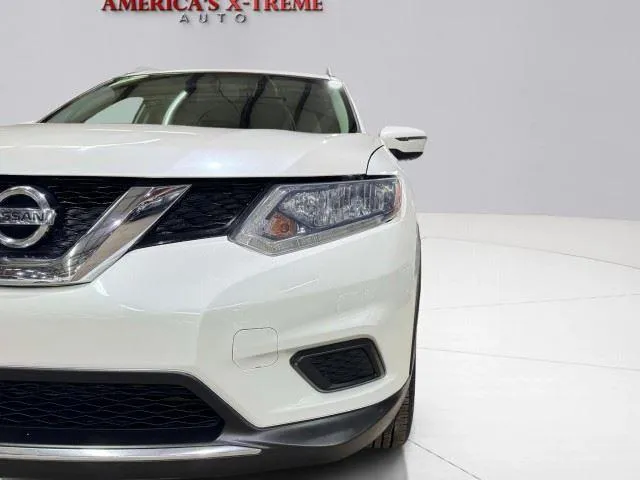 Nissan Rogue photo 14