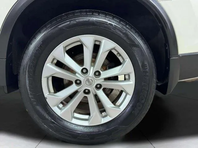 Nissan Rogue photo 17