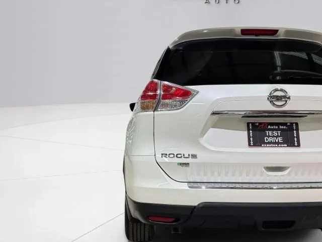 Nissan Rogue photo 18
