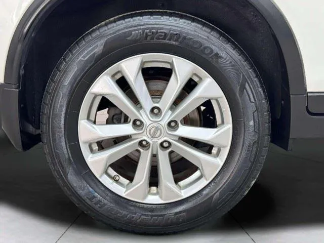 Nissan Rogue photo 23