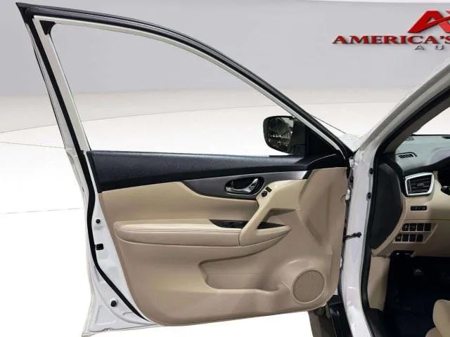 Nissan Rogue photo 30