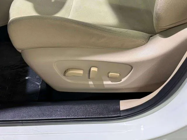 Nissan Rogue photo 33