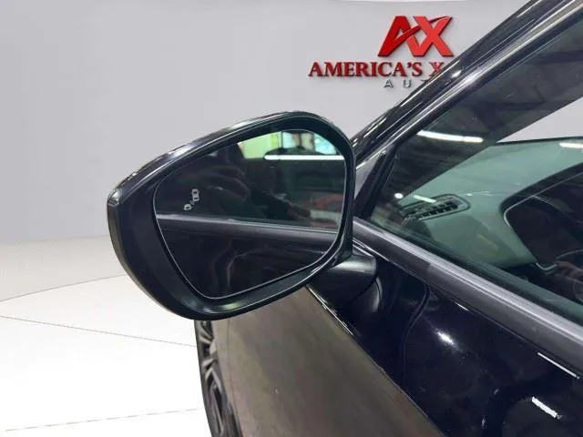 2023 Honda Civic Hatchback EX-L - Photo 12