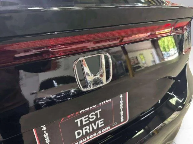 2023 Honda Civic Hatchback EX-L - Photo 16